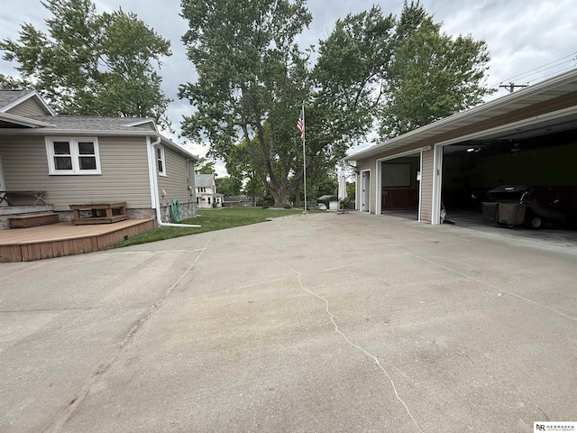 3836 Drexel St, Omaha, NE 68107 - view of side of home with driveway