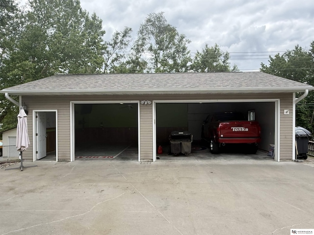 3836 Drexel St, Omaha, NE 68107 - view of garage