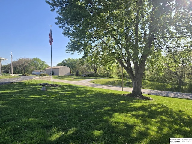 2205 Hidden Canyon Rd, Plattsmouth, NE 68048 - view of green lawn