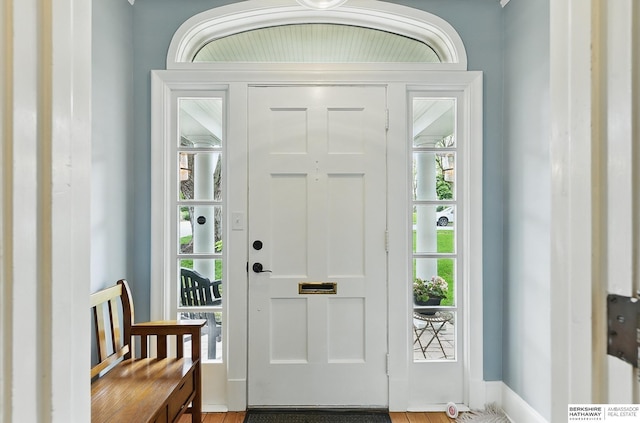 5119 Hamilton St, Omaha, NE 68132 - foyer with healthy amount of natural light and baseboards