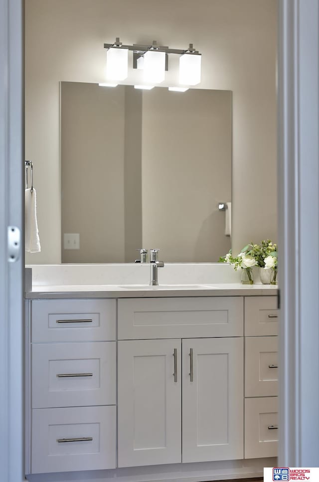 350 N 105th St, Lincoln, NE 68527 - bathroom featuring vanity
