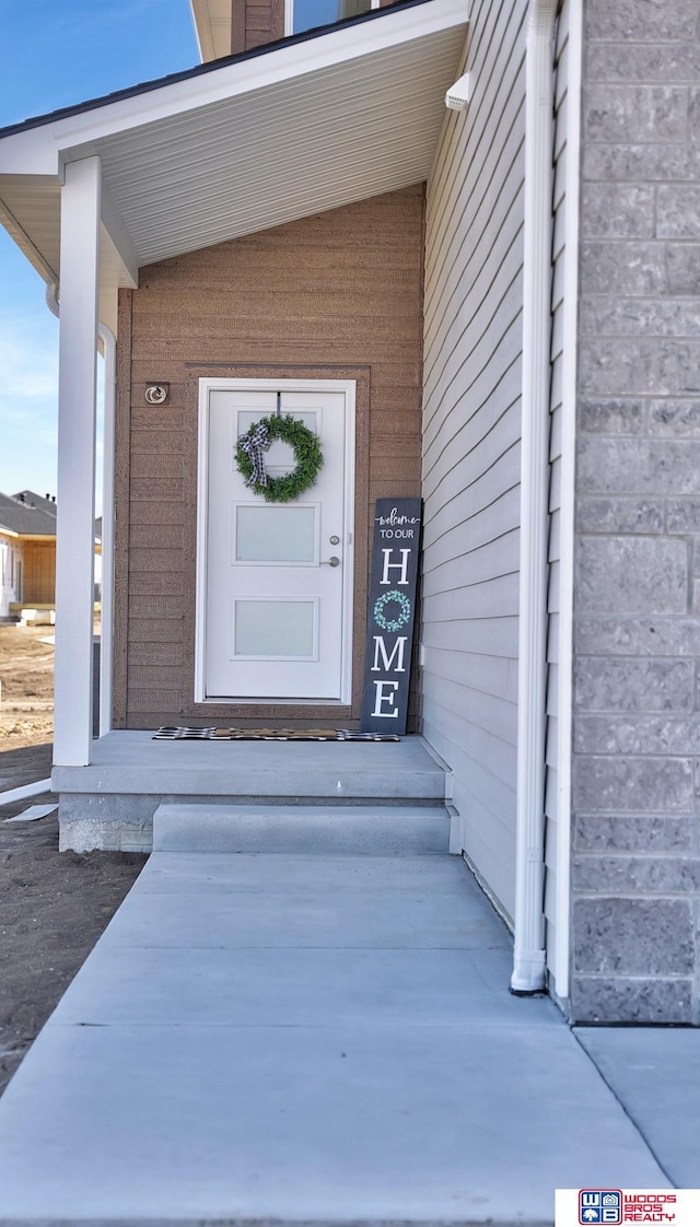 350 N 105th St, Lincoln, NE 68527 - view of property entrance