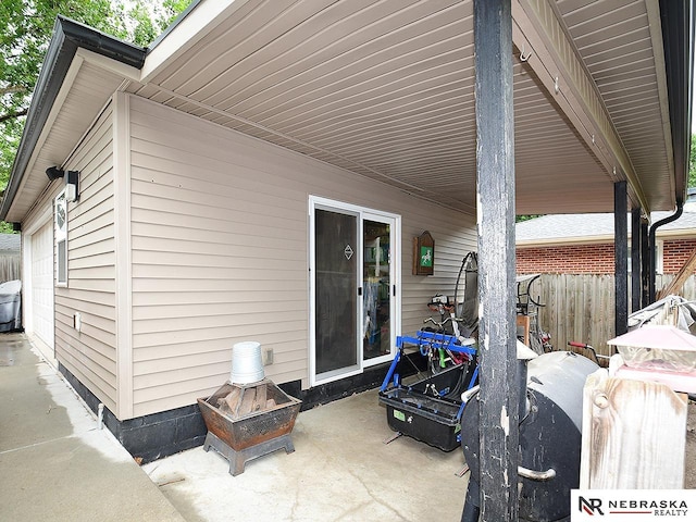 2000 N 53rd St, Lincoln, NE 68504 - view of patio / terrace