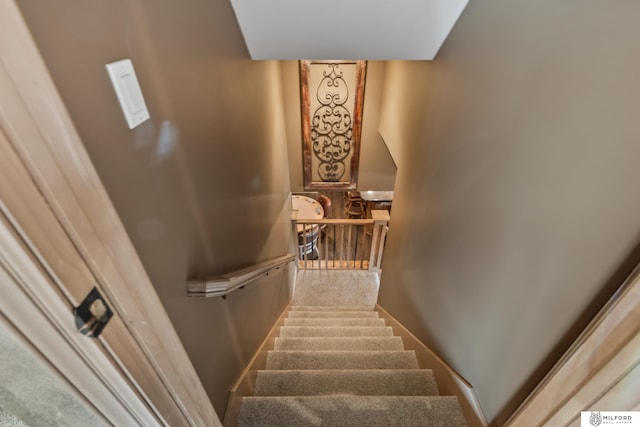 4725 S 184th Plz, Omaha, NE 68135 - view of staircase