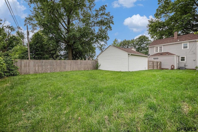 3519 N 53rd St, Omaha, NE 68104 - view of yard with an outbuilding