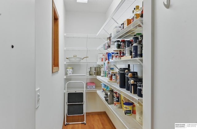 17616 Englewood St, Omaha, NE 68135 - view of pantry