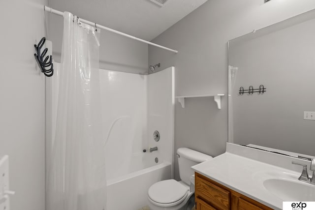 3003 Sheridan Rd, Bellevue, NE 68123 - bathroom with shower / bath combo with shower curtain, toilet, and vanity
