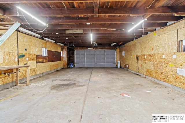 646 W 8th St, Fremont, NE 68025 - view of garage