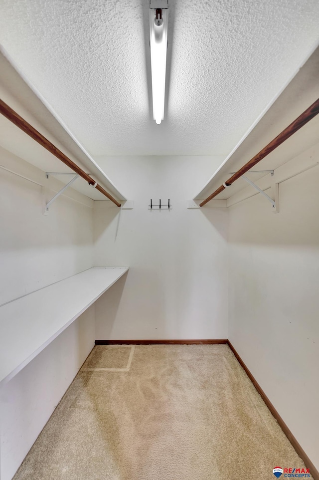4321 S 58th St Unit 5, Lincoln, NE 68516 - spacious closet featuring carpet