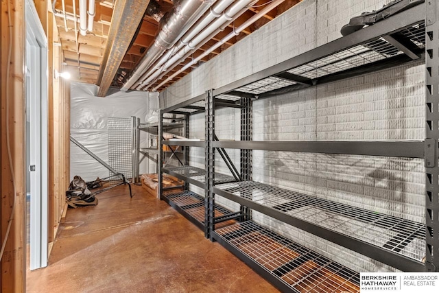 1220 S 200th Ave, Omaha, NE 68130 - view of storage area
