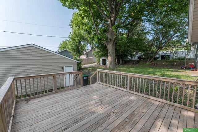 5515 Hickory St, Omaha, NE 68106 - wooden terrace with an outdoor structure