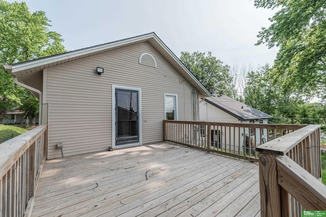 5515 Hickory St, Omaha, NE 68106 - view of deck
