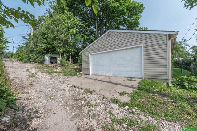 5515 Hickory St, Omaha, NE 68106 - view of detached garage
