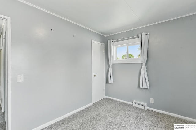 3847 Valley St, Omaha, NE 68105 - empty room with carpet flooring and ornamental molding