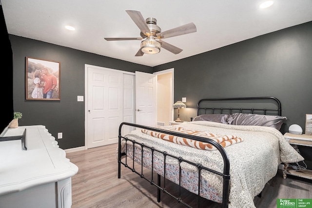 601 5th Ave, Plattsmouth, NE 68048 - bedroom featuring light wood finished floors, baseboards, a closet, ceiling fan, and recessed lighting