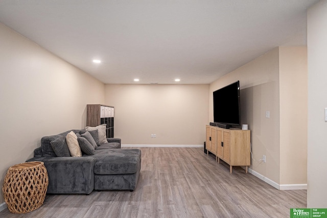 601 5th Ave, Plattsmouth, NE 68048 - living area with light wood-style floors, baseboards, and recessed lighting