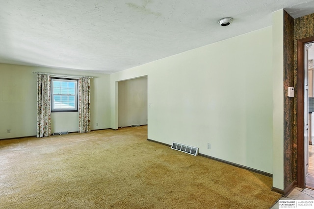 3629 S 114th Ave, Omaha, NE 68144 - carpeted empty room with baseboards