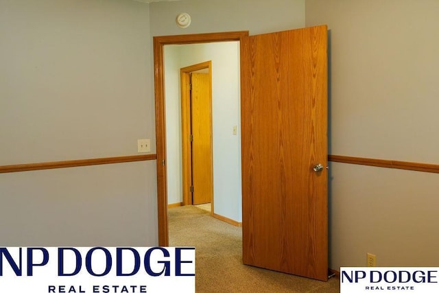 611 Diamond Ln, Papillion, NE 68133 - hall with carpet