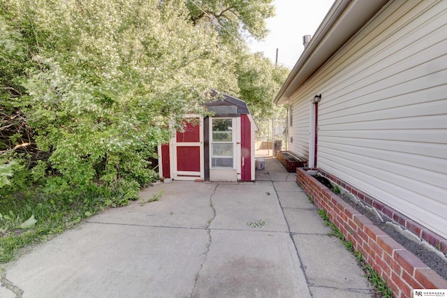 6205 Nebraska Ave, Omaha, NE 68104 - view of patio / terrace