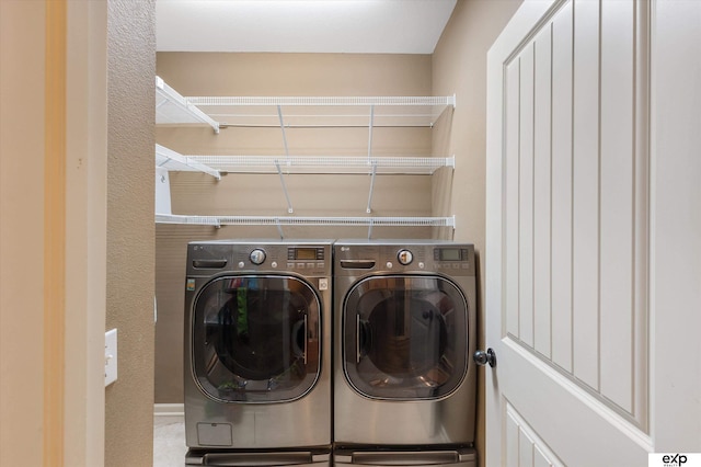 8815 N Hws Cleveland Blvd, Bennington, NE 68007 - laundry area with washer and dryer