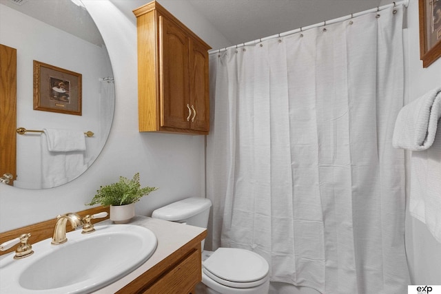 17205 Jessica Ln, Gretna, NE 68028 - bathroom with vanity and curtained shower