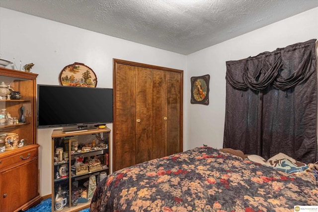 209 Carter St, Avoca, NE 68307 - bedroom with a textured ceiling