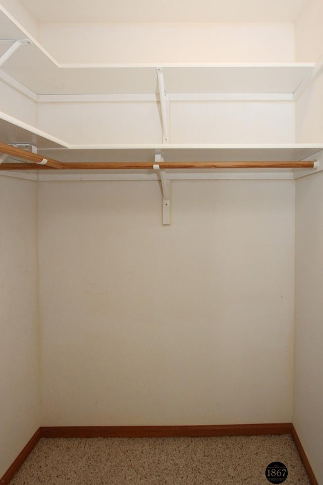 6028 Glenbrook Ln, Lincoln, NE 68512 - view of walk in closet