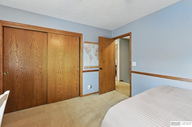 2468 N 148th St, Omaha, NE 68116 - carpeted bedroom featuring a closet