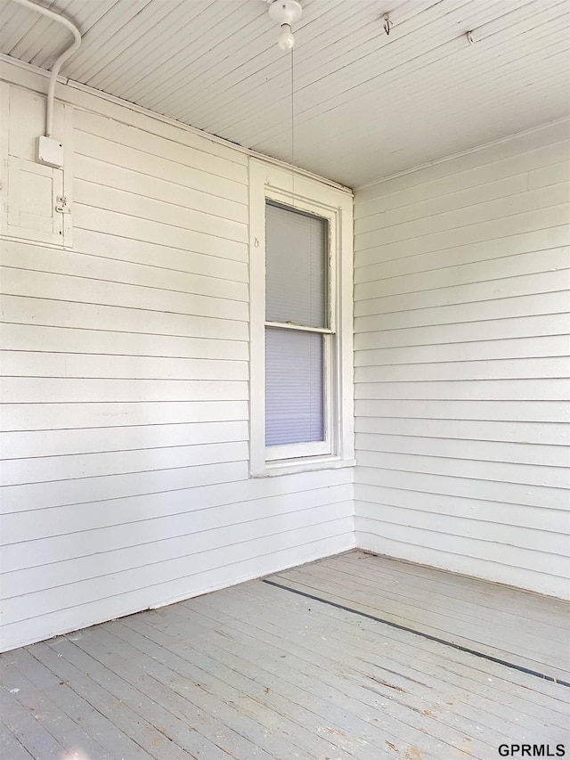 3719 X St, Omaha, NE 68107 - view of wooden terrace