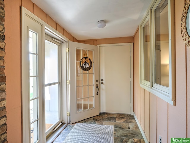 6212 Oak Hills Plz, Omaha, NE 68137 - entryway featuring dark stone finish floors