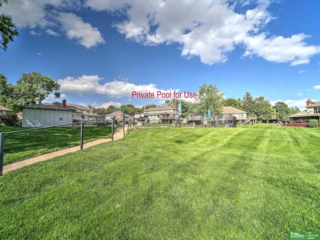 6212 Oak Hills Plz, Omaha, NE 68137 - view of yard