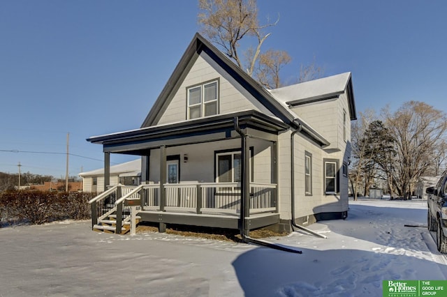2864 Spaulding St, Omaha, NE 68111 - view of front facade with covered porch
