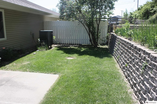 120 W Deer Ln, Plattsmouth, NE 68048 - view of yard with central AC unit