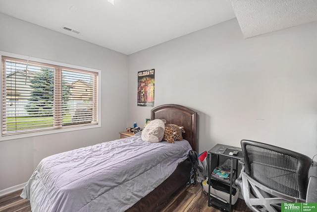 2231 Crystal Creek Dr, Papillion, NE 68046 - bedroom with wood finished floors and baseboards