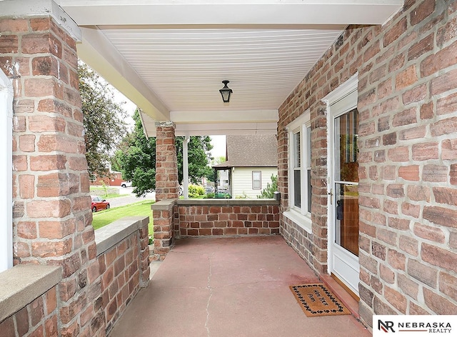 4540 S 41st St, Omaha, NE 68107 - view of porch