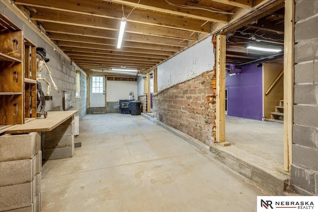 610 S 10th St, Plattsmouth, NE 68048 - below grade area featuring stairs