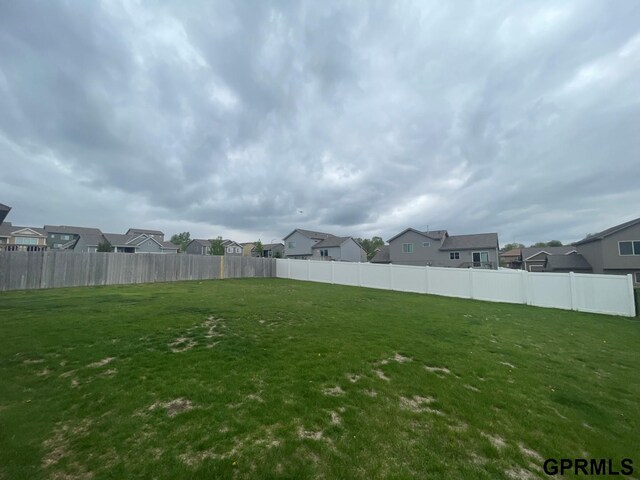 14316 S 19th Cir, Bellevue, NE 68123 - view of yard with a residential view