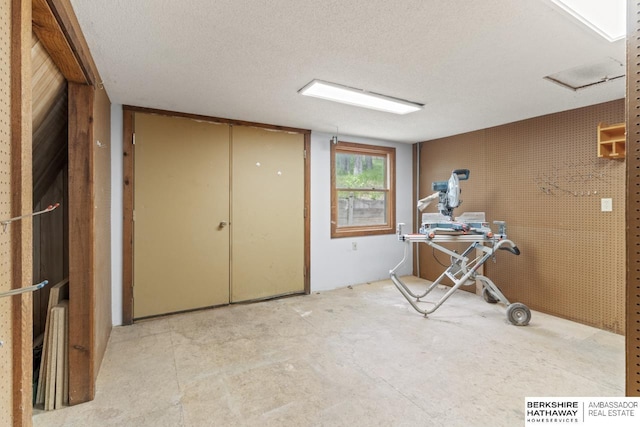 17409 Webster Blvd, Plattsmouth, NE 68048 - miscellaneous room with a textured ceiling