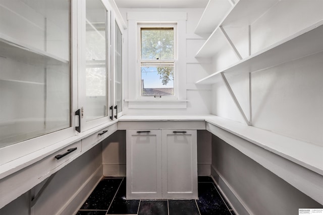 620 Dorcas St, Omaha, NE 68108 - view of pantry