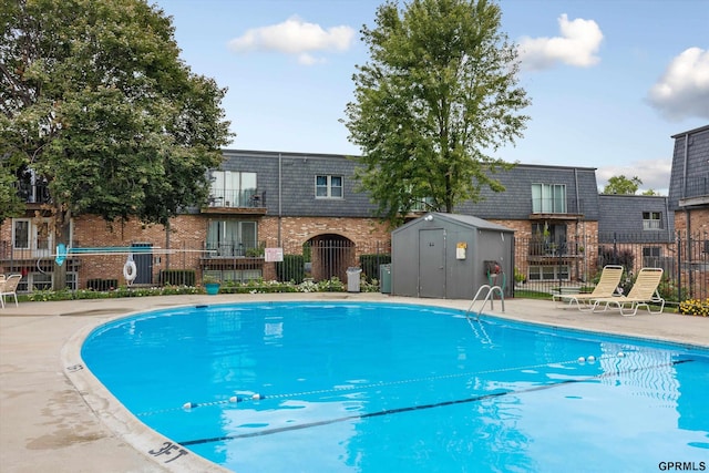 12749 Woodcrest Plz Unit 211B, Omaha, NE 68137 - view of community pool