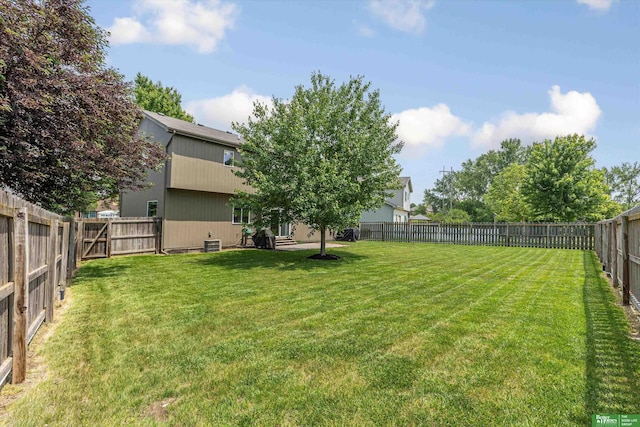 4602 N 155th Ave, Omaha, NE 68116 - view of yard featuring central AC