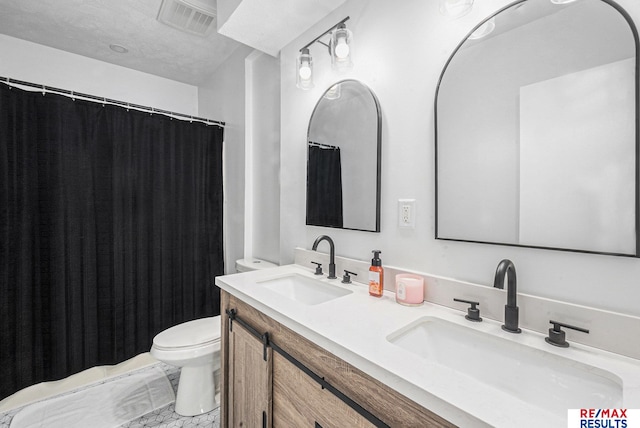 21808 Hilltop Ave, Gretna, NE 68028 - bathroom with double vanity and a shower with curtain