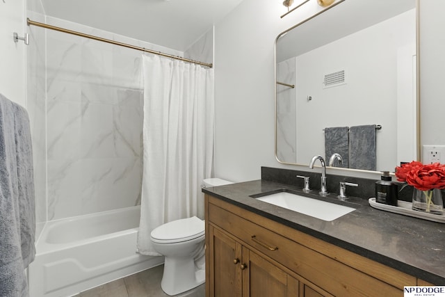 6236 Poppleton Ave, Omaha, NE 68106 - full bath with vanity, shower / bath combination with curtain, and toilet