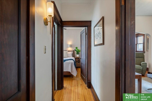 816 S 49th St, Omaha, NE 68106 - hallway with light wood-style floors and baseboards