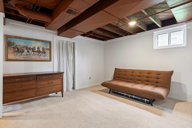 816 S 49th St, Omaha, NE 68106 - living area featuring light colored carpet