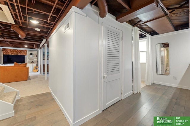 816 S 49th St, Omaha, NE 68106 - hallway featuring wood finished floors