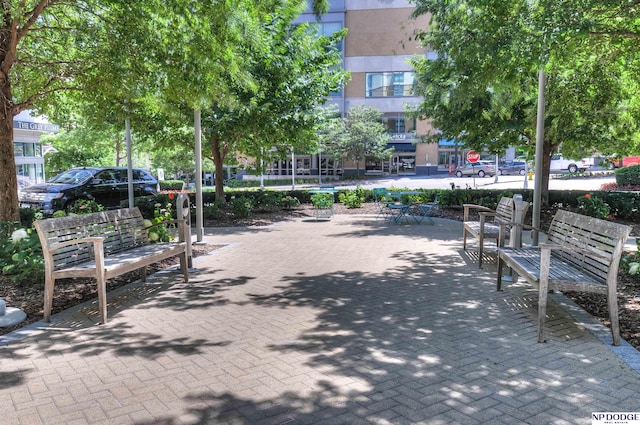 3200 Farnam Ct Unit 3604, Omaha, NE 68131 - view of home's community