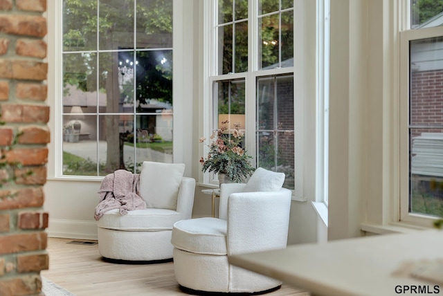 149 N 1st St, Seward, NE 68434 - view of sunroom / solarium