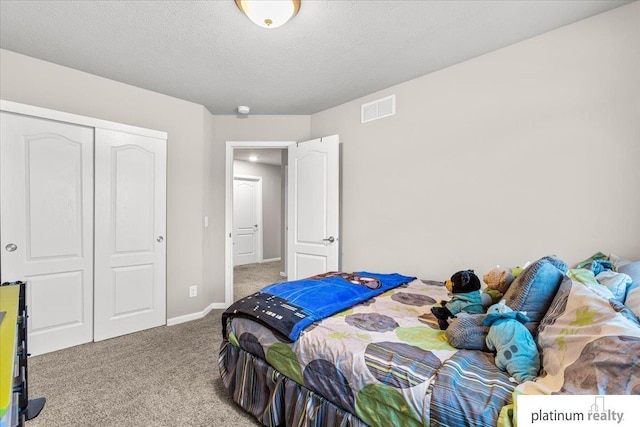 7784 N 88th Ave, Omaha, NE 68122 - bedroom with carpet flooring and a closet