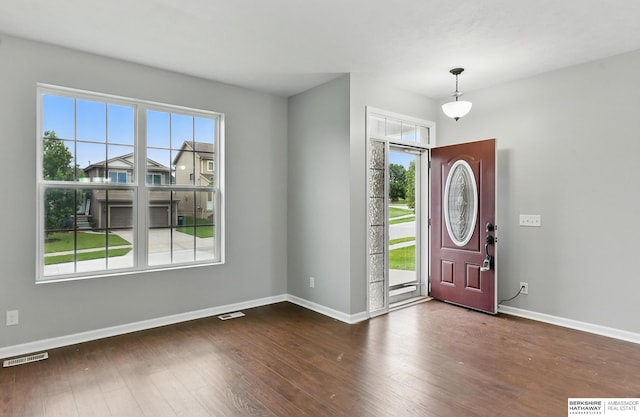 8925 N 159th Ave, Bennington, NE 68007 - entrance foyer featuring baseboards and wood finished floors